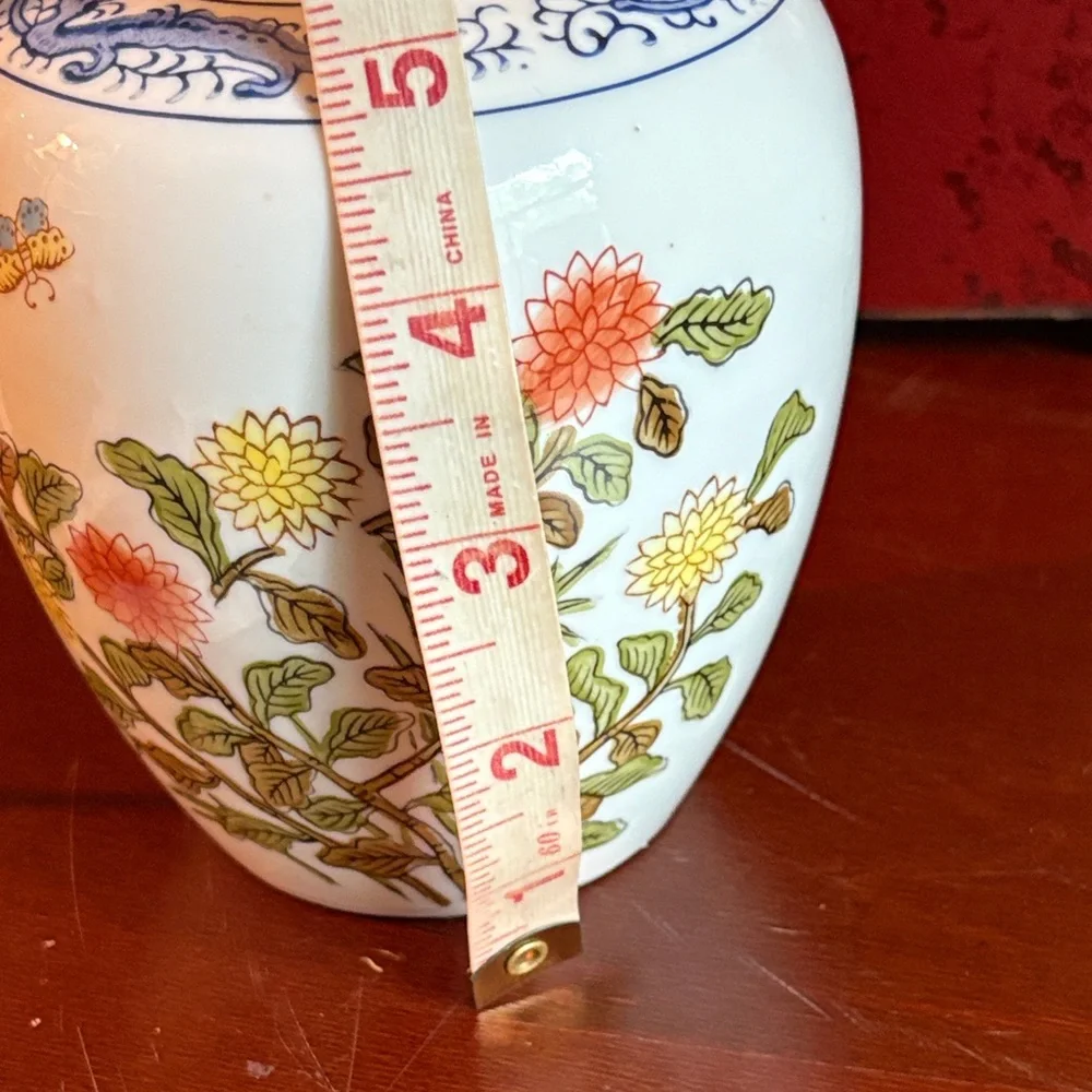 ANDREA BY SADEK JAPANESE vintage jar/vase (no lid)—collector item